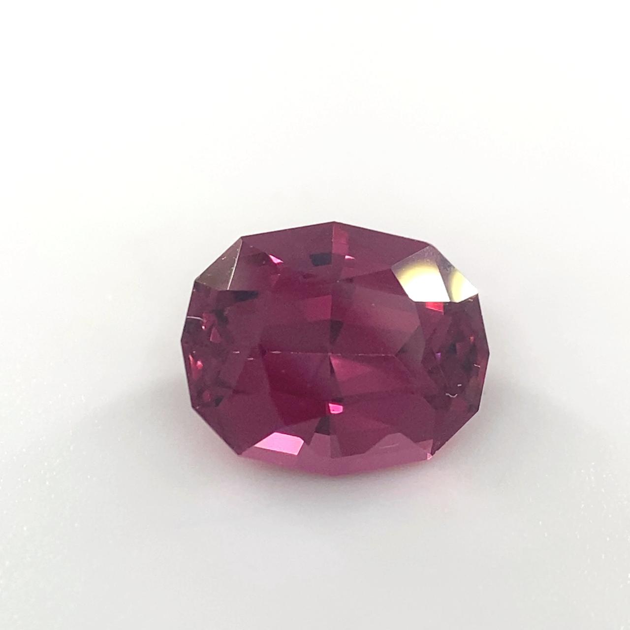 2.5ct Umbalite Garnet